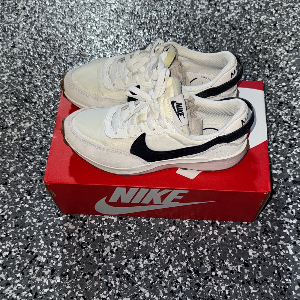Nike waffle debut